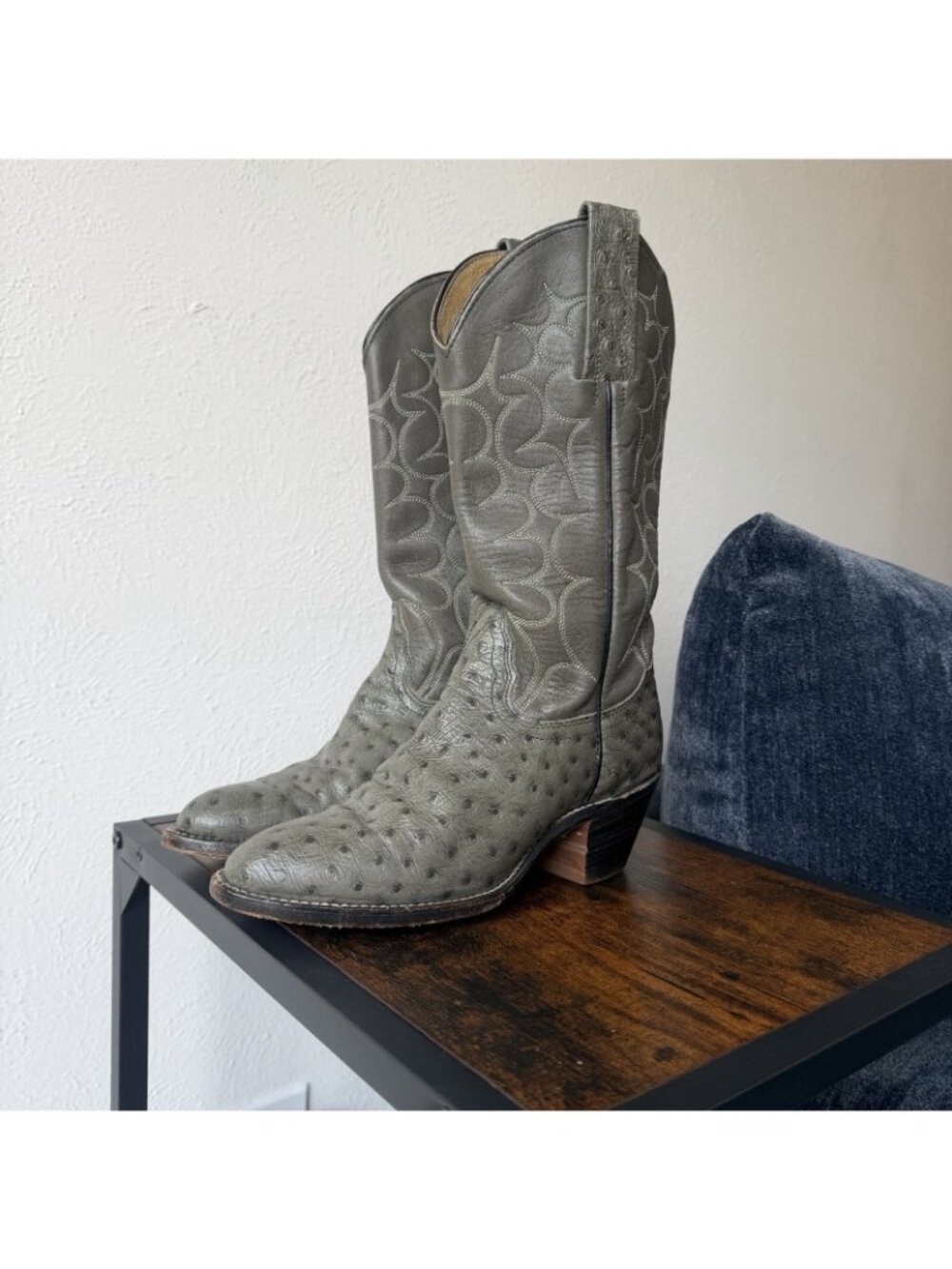 Vintage Frye Ostrich Quill Leather Women’s Western Cowboy Boots 6 B - Picture 2 of 15